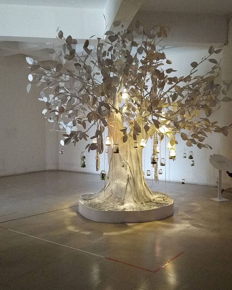 Đèn cây đứng trang trí nội thất