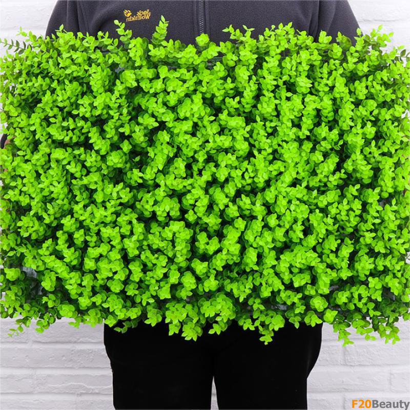 Một mảng cỏ nhựa