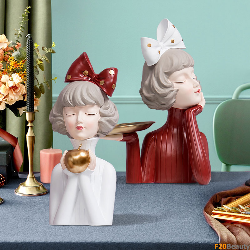 Tượng cô gái Gemini