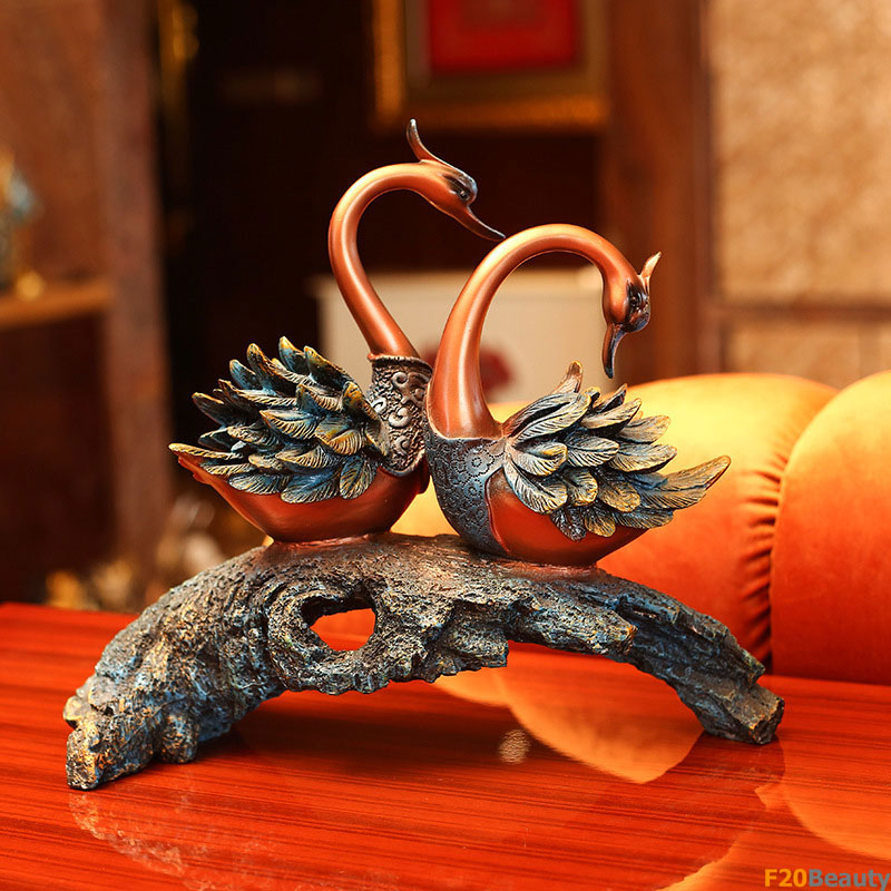 Tượng thiên nga Swarovski