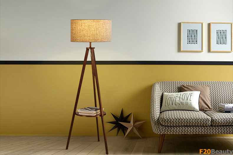 Đèn cây đứng Wood Agor thân gỗ