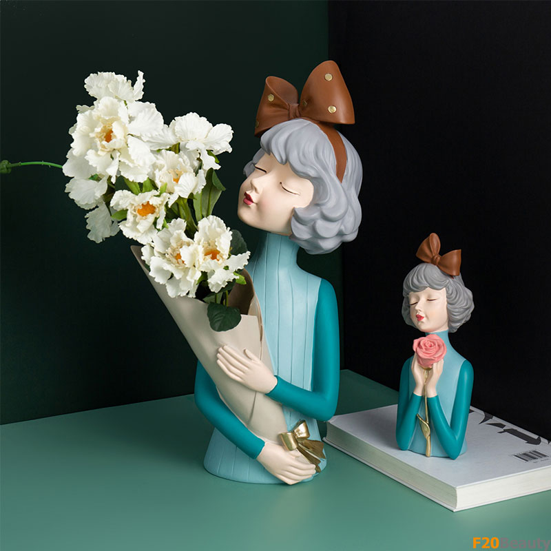 Bình hoa cô gái Sirley Asaka